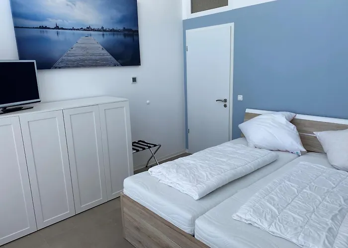 Apartment 3 - Sunshine *